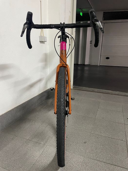 Bicicleta gravel  cannondale topstone Carbon apex 1 2025