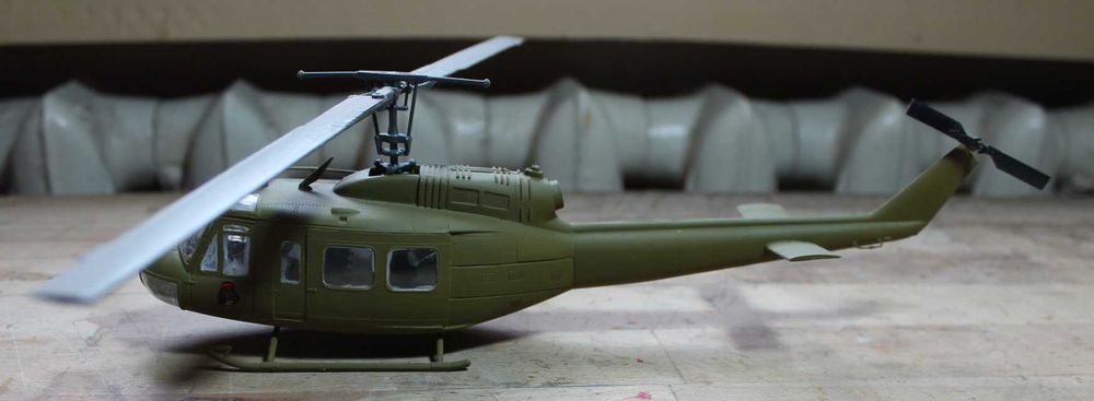 Модели самолетов,  вертолет,  масштабы - 1:32,1:48