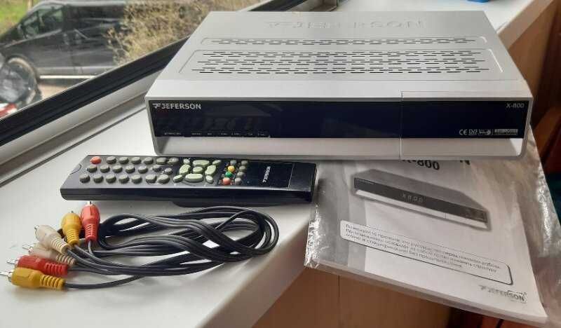 Супутниковий тюнер OPENBOX X-800