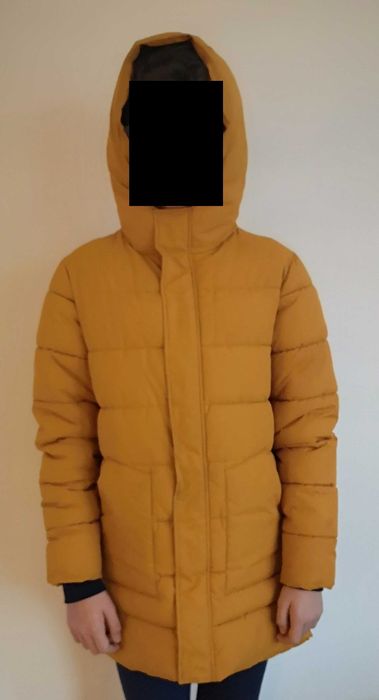 Kurtka zimowa, ocieplana z kapturem 158/164, rozpinana po bokach