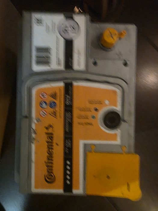 Sprzedam nowy 12v 65Ah  640 a