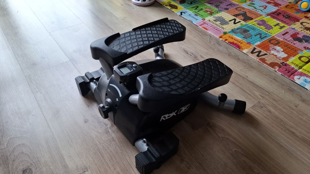 Stepper skrętny Reebok z licznikiem i regulacją