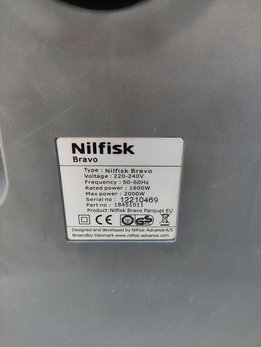 Aspirador de saco Nilfisk Bravo 2000W - DP6