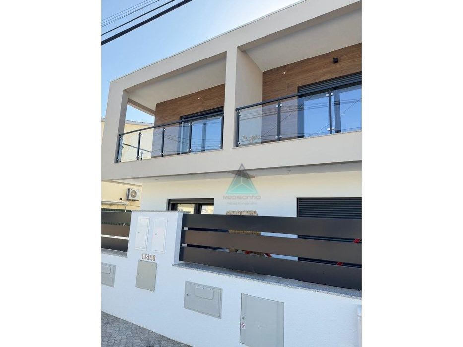 Moradia Geminada Quinta Do Conde