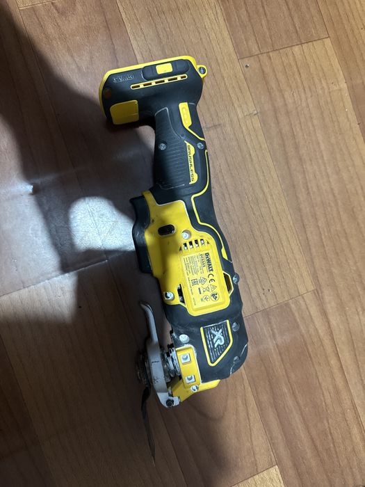 Dewalt DCS 355 multitool