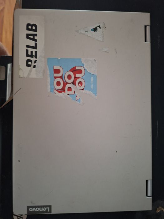 Laptop uszkodzony
