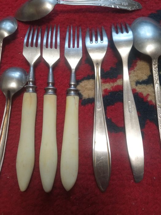 Принадлежности для еды