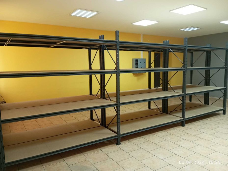 Стелаж на склад з полицями або під палети в архів, в гараж.