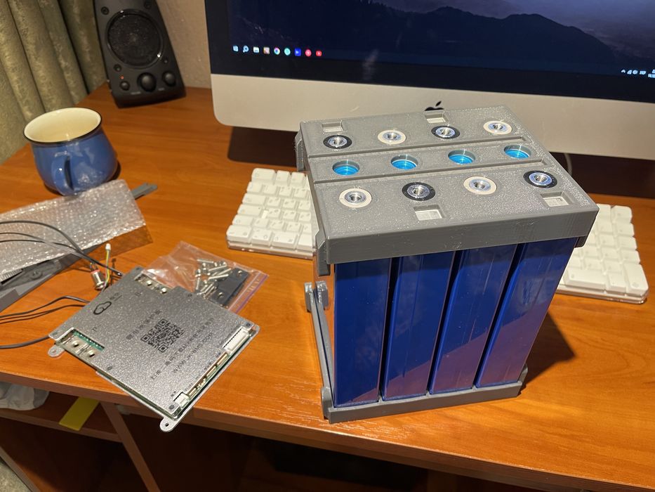 Резервне живлення Lifepo 4s eve 105 m6/bms 200a /холдер