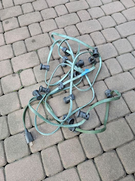 Przewód / girlanda oświetleniowa na żarówki