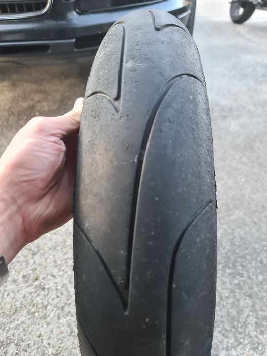 Dunlop D213 GP 120/70