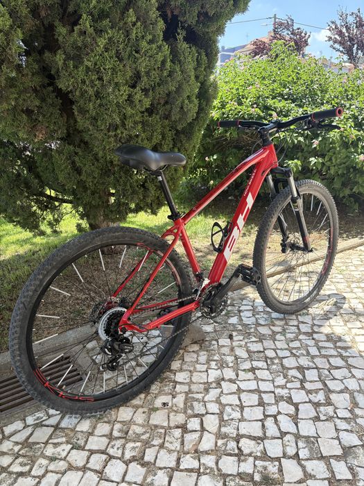 Bicicleta BTT BH roda 29