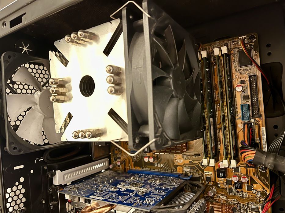 Komputer Core 2 Quad / GTX 750 Ti / 8GB RAM / SSD + HDD / ASUS P5K