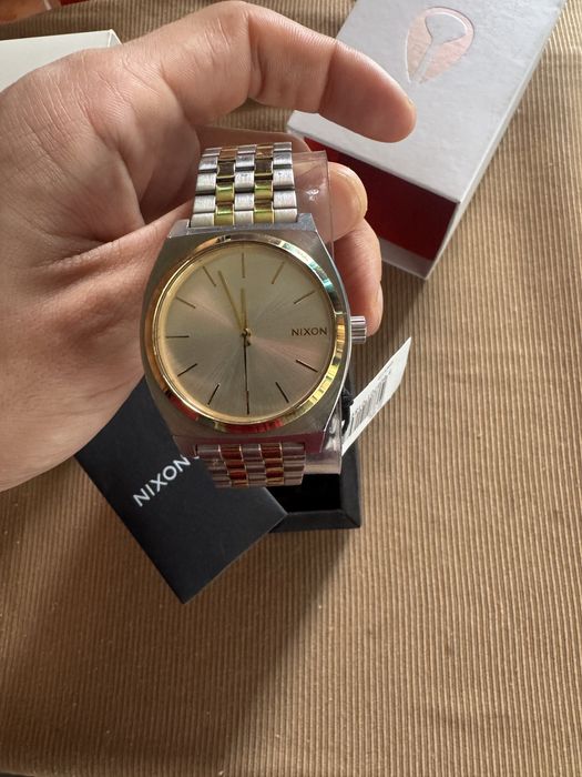 Relogio Nixon Time Teller Dourado/Prateado