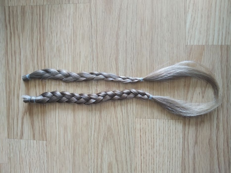 Blond włosy niefarbowane, naturalne