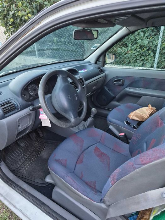 CLIO 2 1,9 D Comercial em Bom Estado