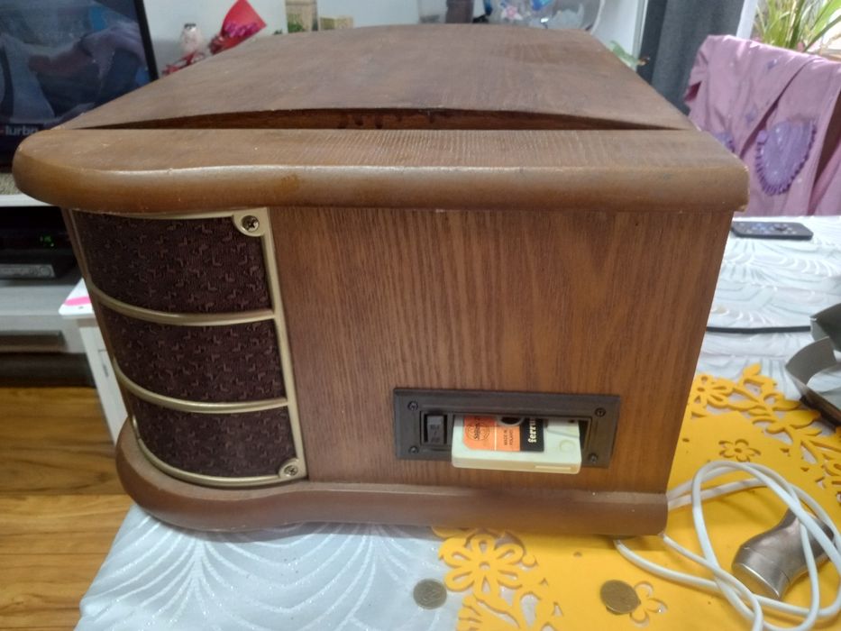 Sprzedam  gramofon 5 w 1 retro.