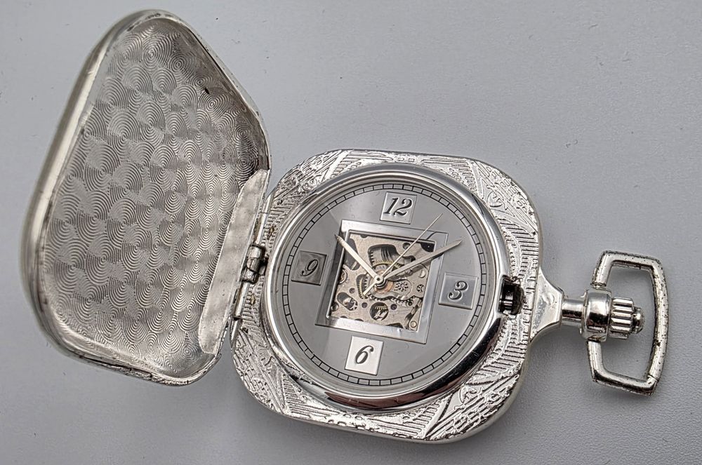 Zegarek mechaniczny kieszonkowy skeleton