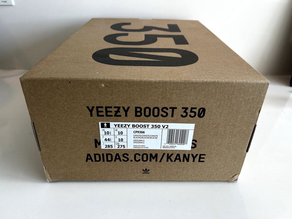 Yeezy boost 350 V2 Cream size 44 2/3 com caixa original negociável