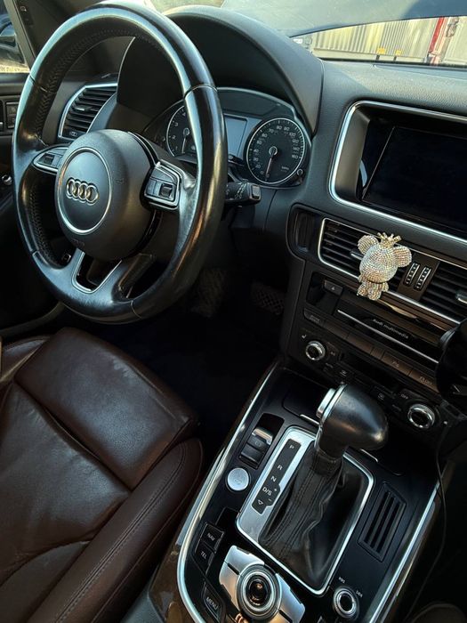 Продам Ауді Q5 2015 р