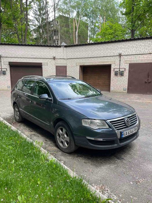 Продам отличное Авто фольцваген Пассат Универсал!