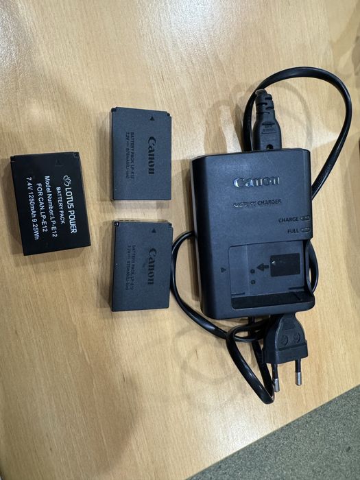 Canon M50 + 3 Lentes + Flash