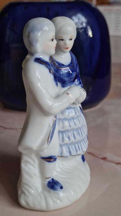 Figurka - porcelanowa para
