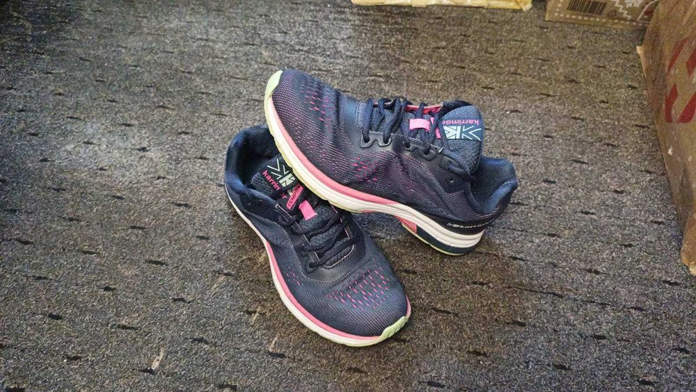 Кросівки karrimor розмір 40