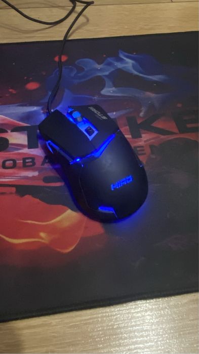 Подставка під ноутбук,коврик і мишка