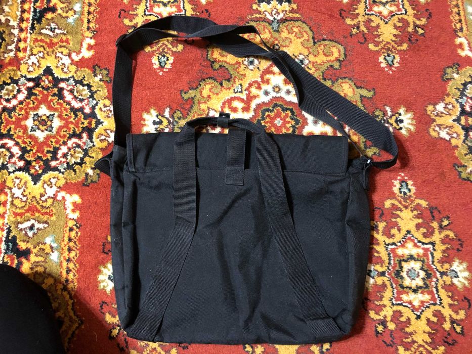 сумка Hugo Boss на плече