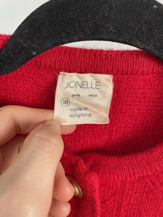 Вінтажний вовняний светр з ґудзиками від jonelle