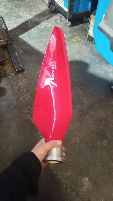 Elice tripa para avião