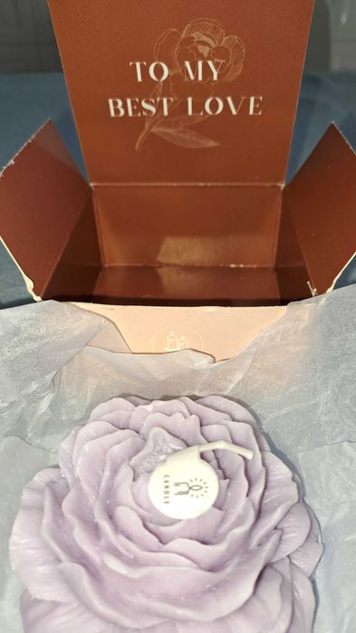 Vela perfumada Flor de Penoia. Nova