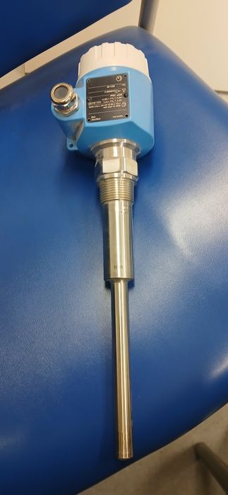 Sonda de nível para sólidos e granulados