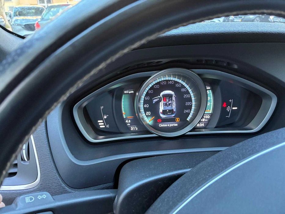Volvo V40 2.0 D R design irrepreencivel
