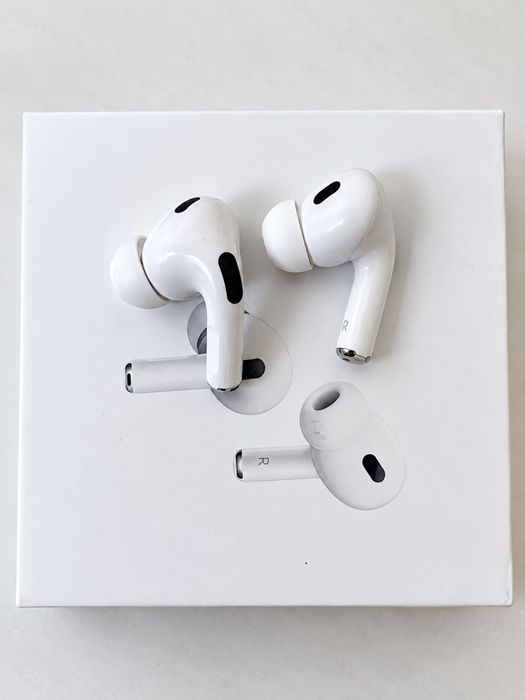 Apple AirPods Pro 2. generacji USB-C – oryginalne pudełko, komplet