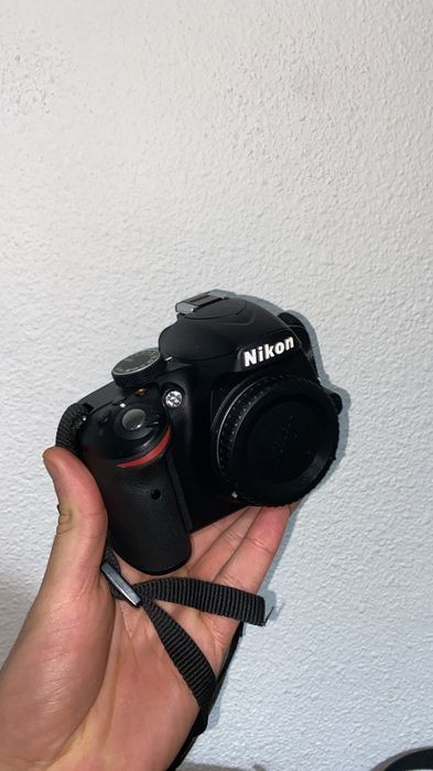 NIKON D3200 + LENTE 18-55mm + BOLSA