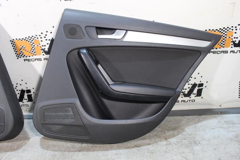 Forra / revestimento genérico AUDI A4 (8K2, B8)