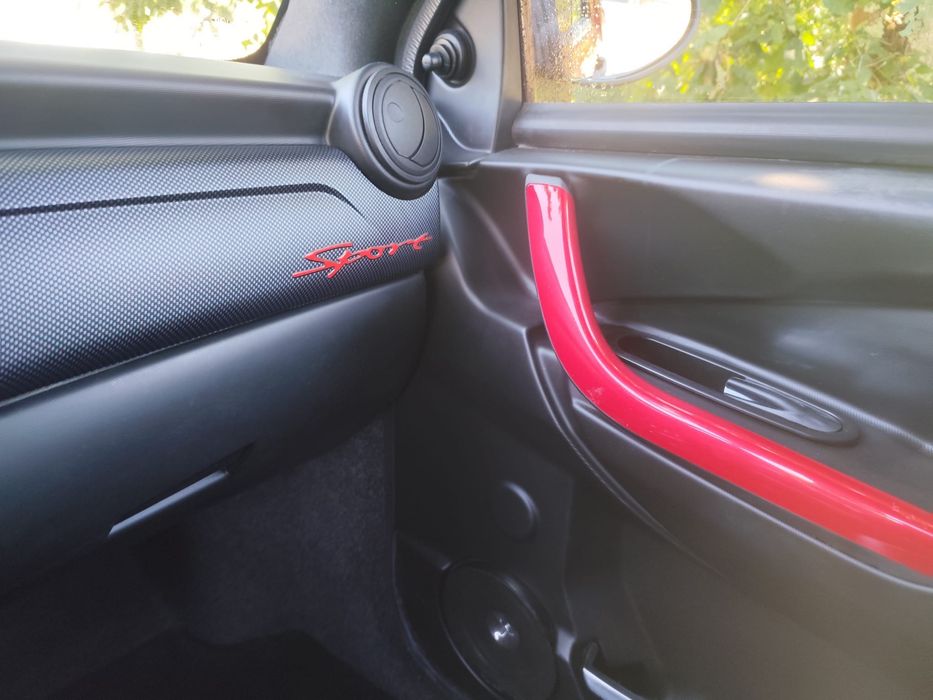 Ligier JS 50 DCI Sport – Desportivo, Equipado e Impecável!