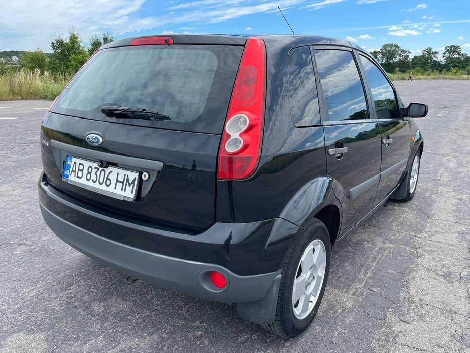 Продам Ford Fiesta 1,4 бензин 2007р.