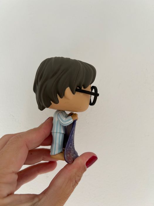 Funko Pop! Harry Potter: Harry with Invisibility Cloak