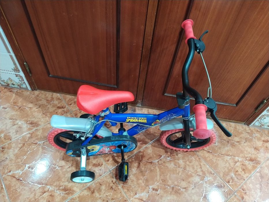 Bicicleta infantil homem-aranha 12" triciclo trotinete skate patins casa quarto apartamento vivenda escritório gabinete carro cozinha.