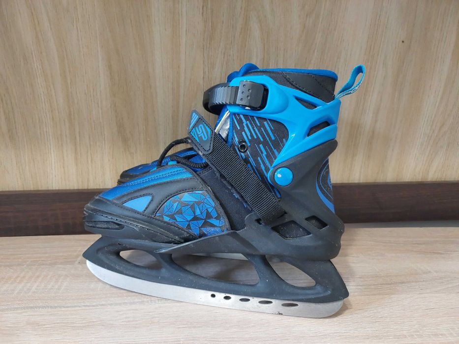 łyżwy hokejowe marki Spokey