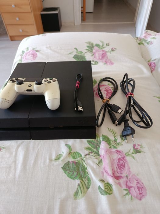 Konsola Ps4 fat 1TB + Pad | Super stan techniczny |