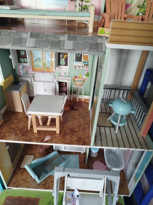 Vendo casa de bonecas