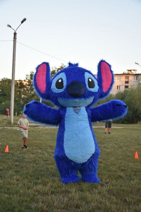 Белый мишка,Кинг конг,Стич,зайки,панда.Аниматор Харьков