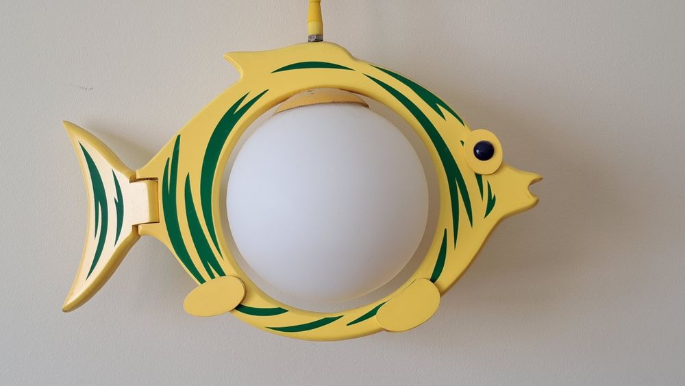 Candeeiro em forma de peixe