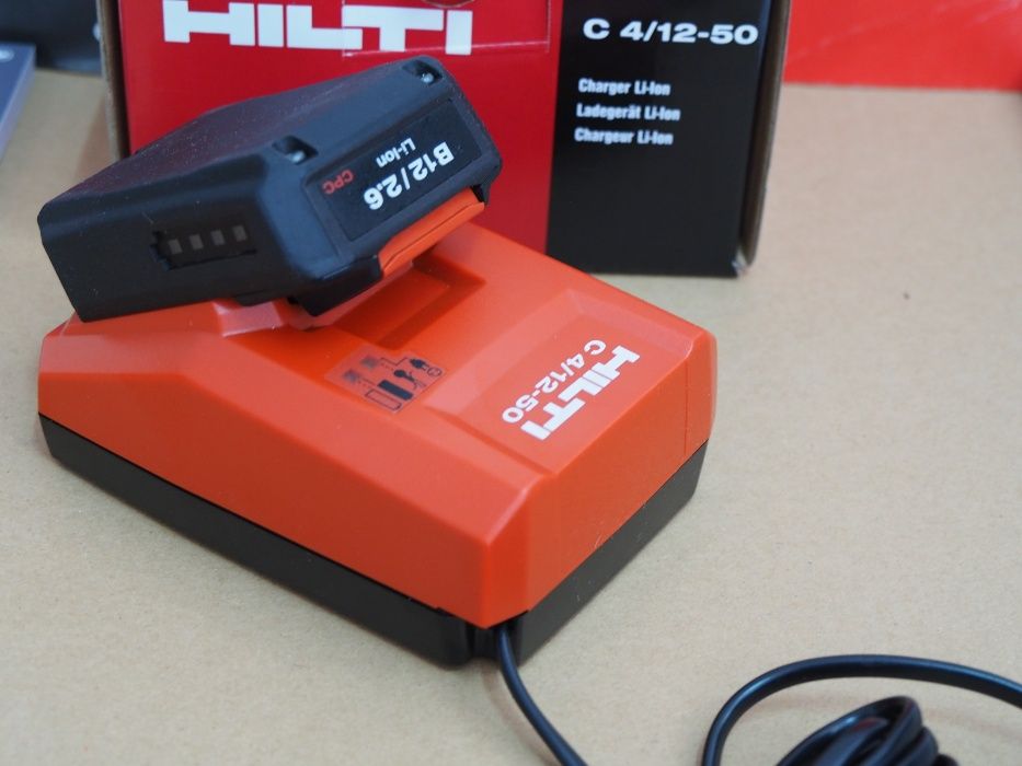 Komplet HILTI C 4/12-50 ladowarka 10,8v 12v bateria akumulator B12-2,6