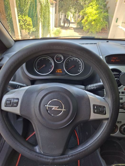 Opel Corsa — fotografia 8