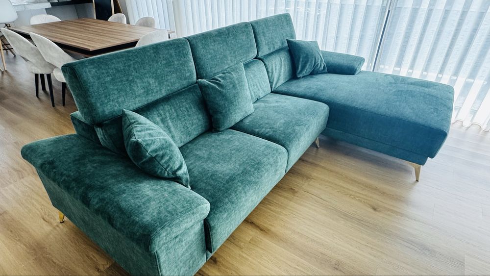 Sofá com chaise long